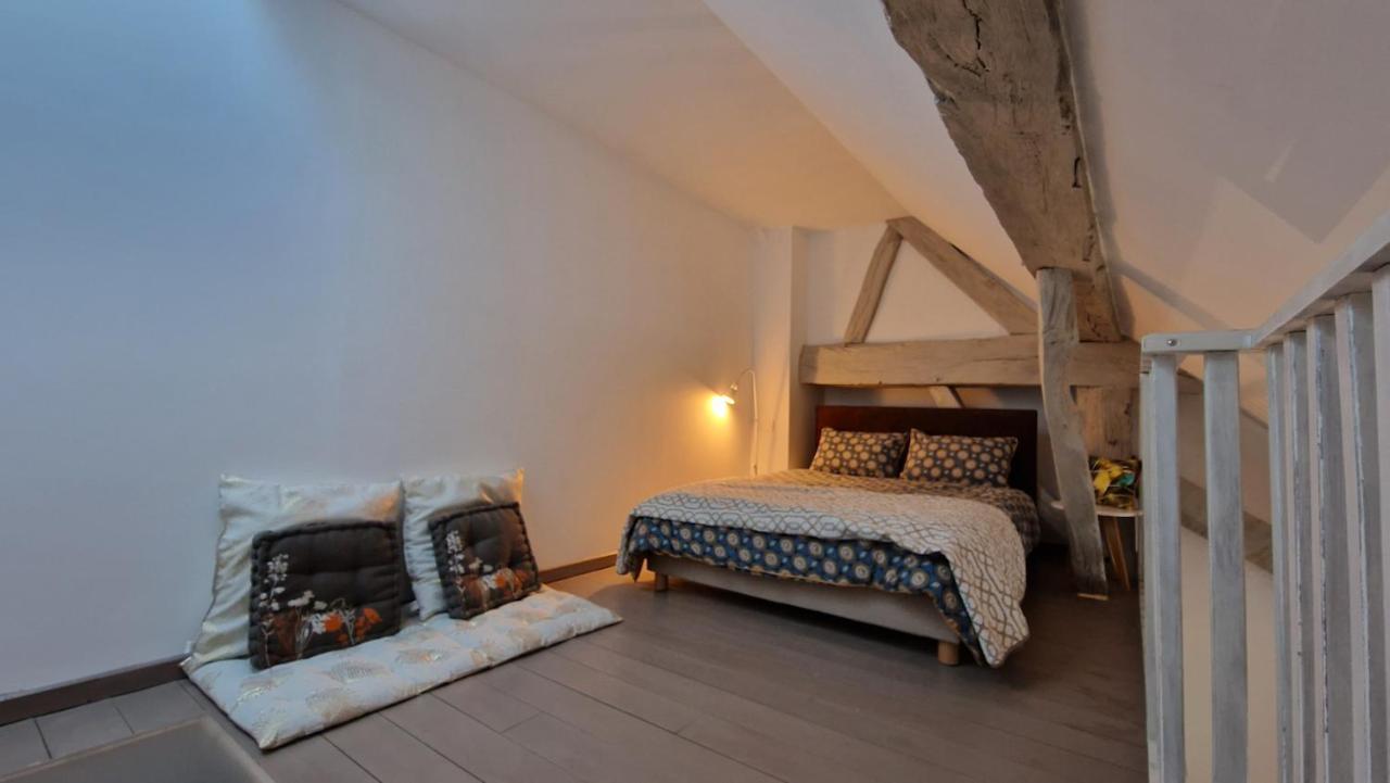 Bed and Breakfast Domaine Le Puits Du Moulin Comberjon Zewnętrze zdjęcie